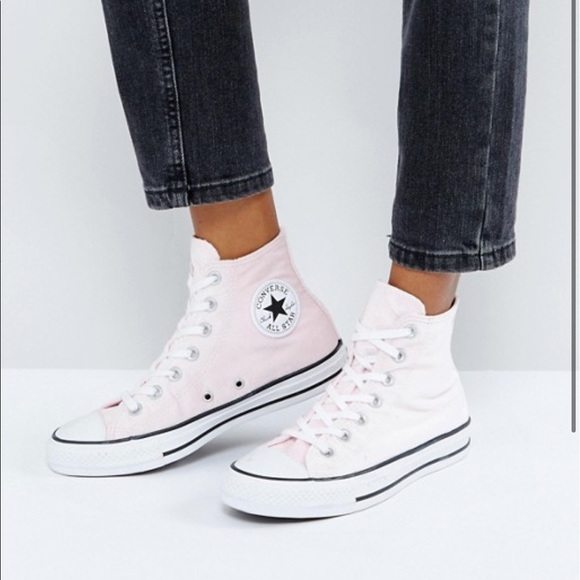 Converse Shoes - Pink velvet converse